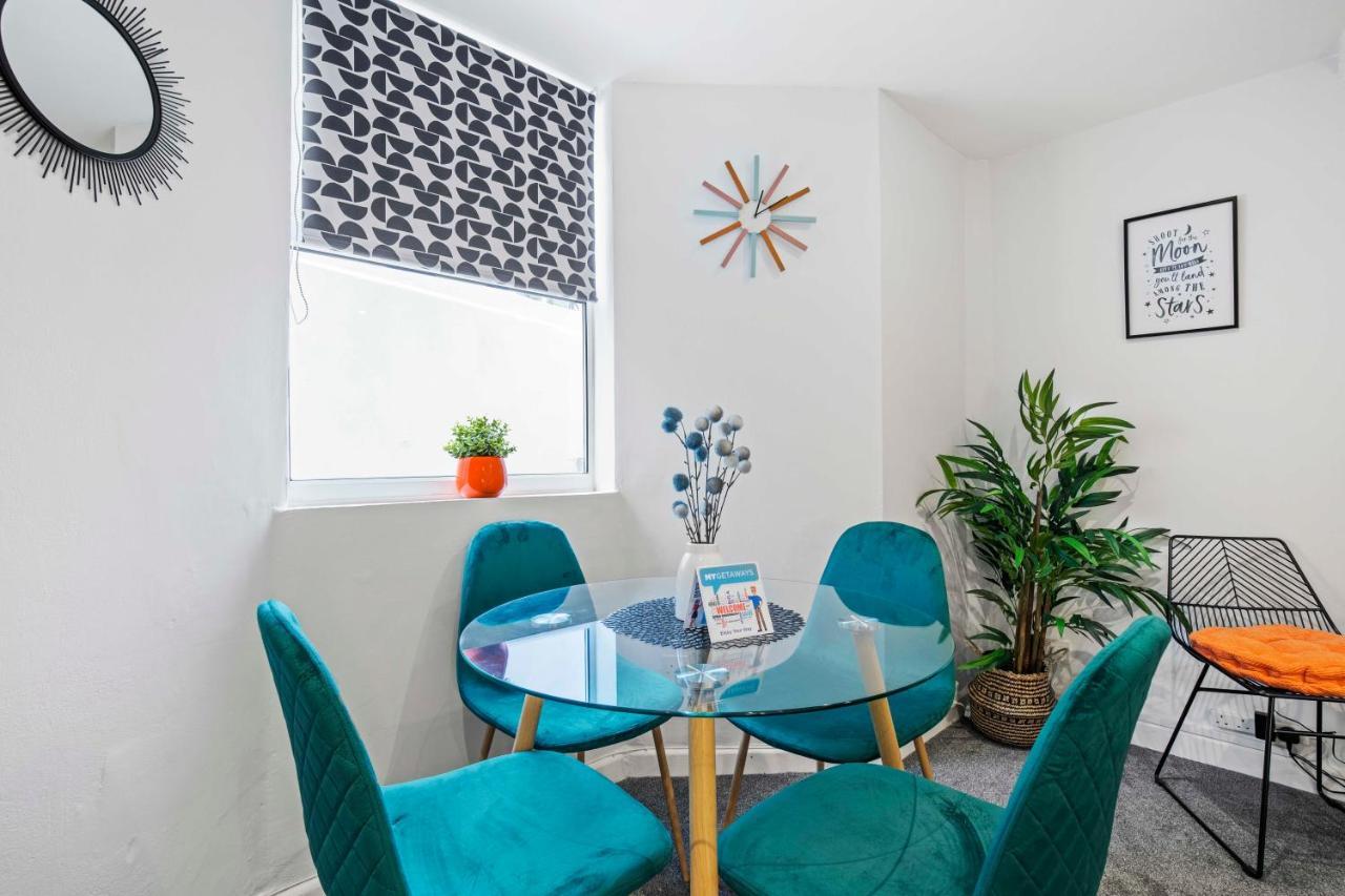 Queens Apartment - By My Getaways - Free Parking For One Car Hove Exteriér fotografie